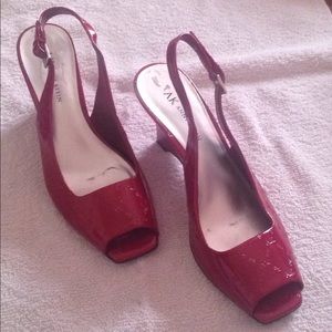 Anne Klein patent leather red wedges